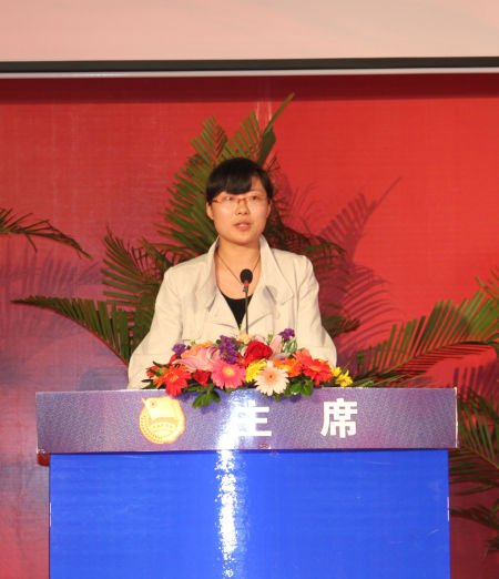 ���K80��Ů�نT�M����̩�݈F(tu��n)��ί��(sh��)ӛ