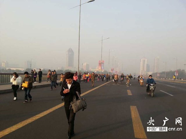 ɽ��ʡί�T�ڰl(f��)���B�h(hu��n)��ը��1���܂� �F(xi��n)��(ch��ng)��·