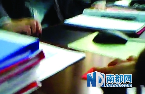 Ů�ӵ�һ���ͼt�������|�|������