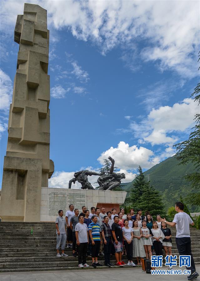 �����Aȫý�^�l������70�ꡤ�^���r(sh��)������ӛ�������L(zh��ng)��·����6����ɺ����f���E��������t܊�L(zh��ng)���Ą������