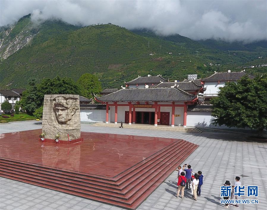 �����Aȫý�^�l������70�ꡤ�^���r(sh��)������ӛ�������L(zh��ng)��·����9����ɺ����f���E��������t܊�L(zh��ng)���Ą������