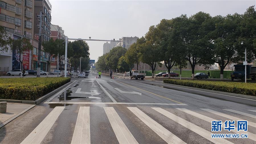 ���D�Ļ��ӣ���1��������������µĺ����S��̽�L�