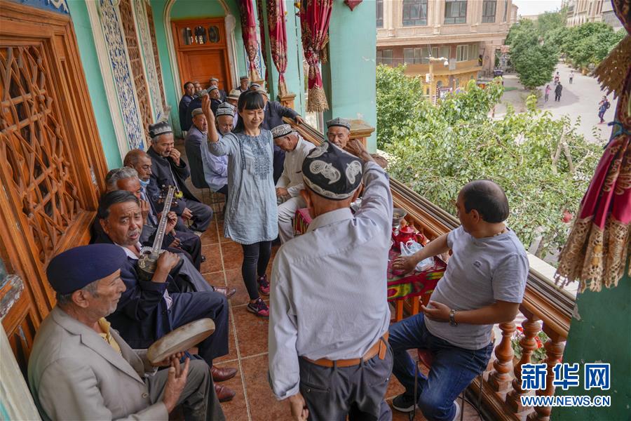 �����Aȫý�^�l���D�Ļ��ӣ���2��������ɽ�ϱ����V���l(f��)չ��ƪ��������(x��)��ƽͬ־����ĵ��h�����P(gu��n)���½������o(j��)��