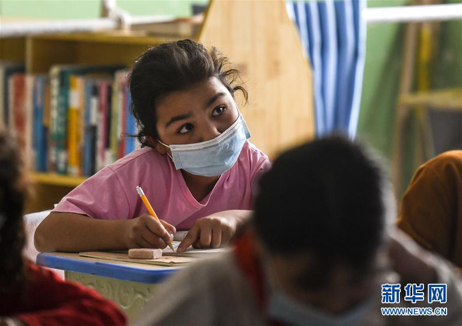 �����Aȫý�^�l���D�Ļ��ӣ���13��������ɽ�ϱ����V���l(f��)չ��ƪ��������(x��)��ƽͬ־����ĵ��h�����P(gu��n)���½������o(j��)��